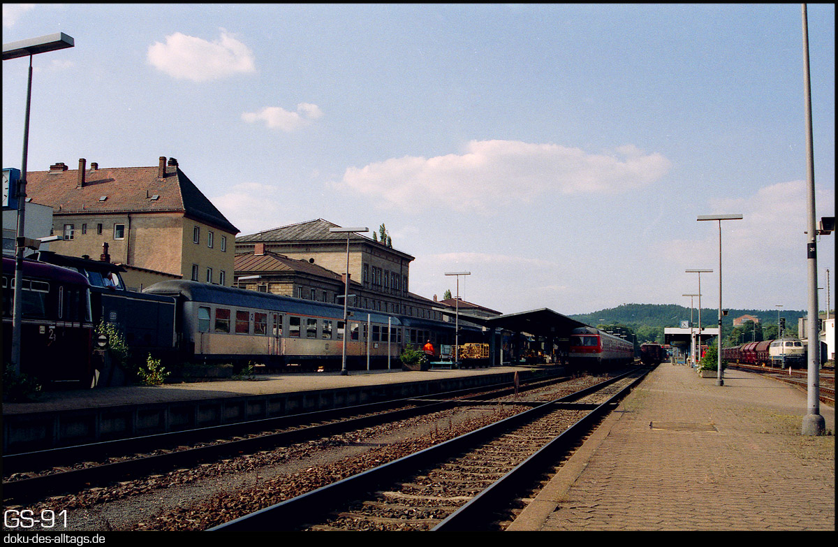 Strecken und Bahnhöfe